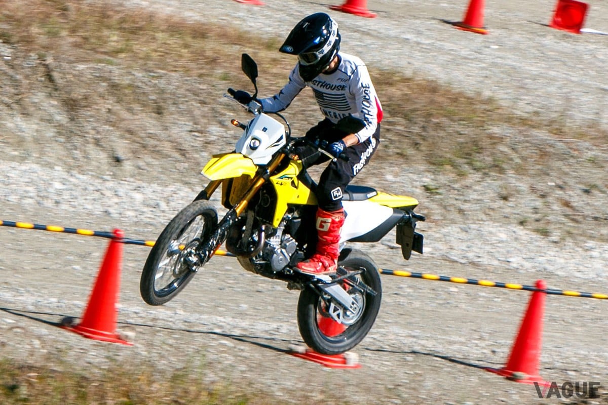 スズキ「DR-Z4S」