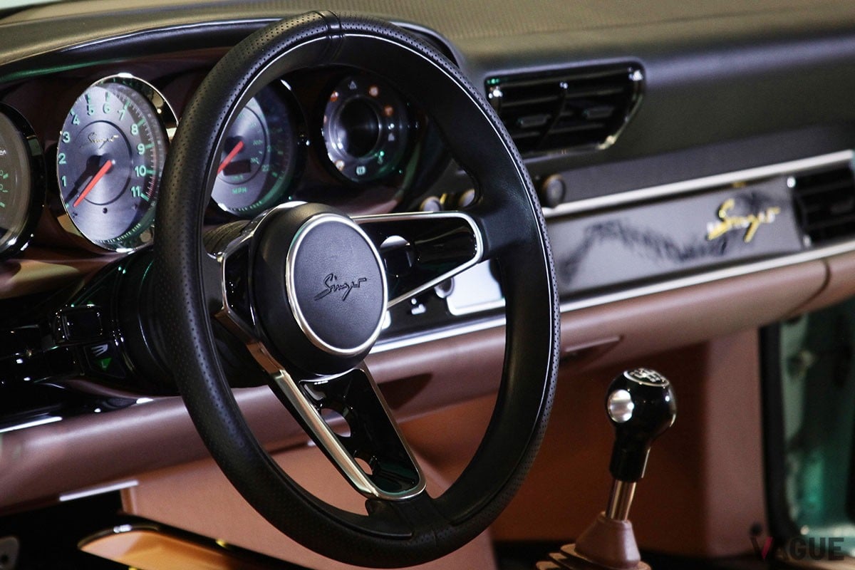 シンガー・ヴィークル・デザインが手がけた「ポルシェ911カレラクーペ リイマジンド バイ シンガー」