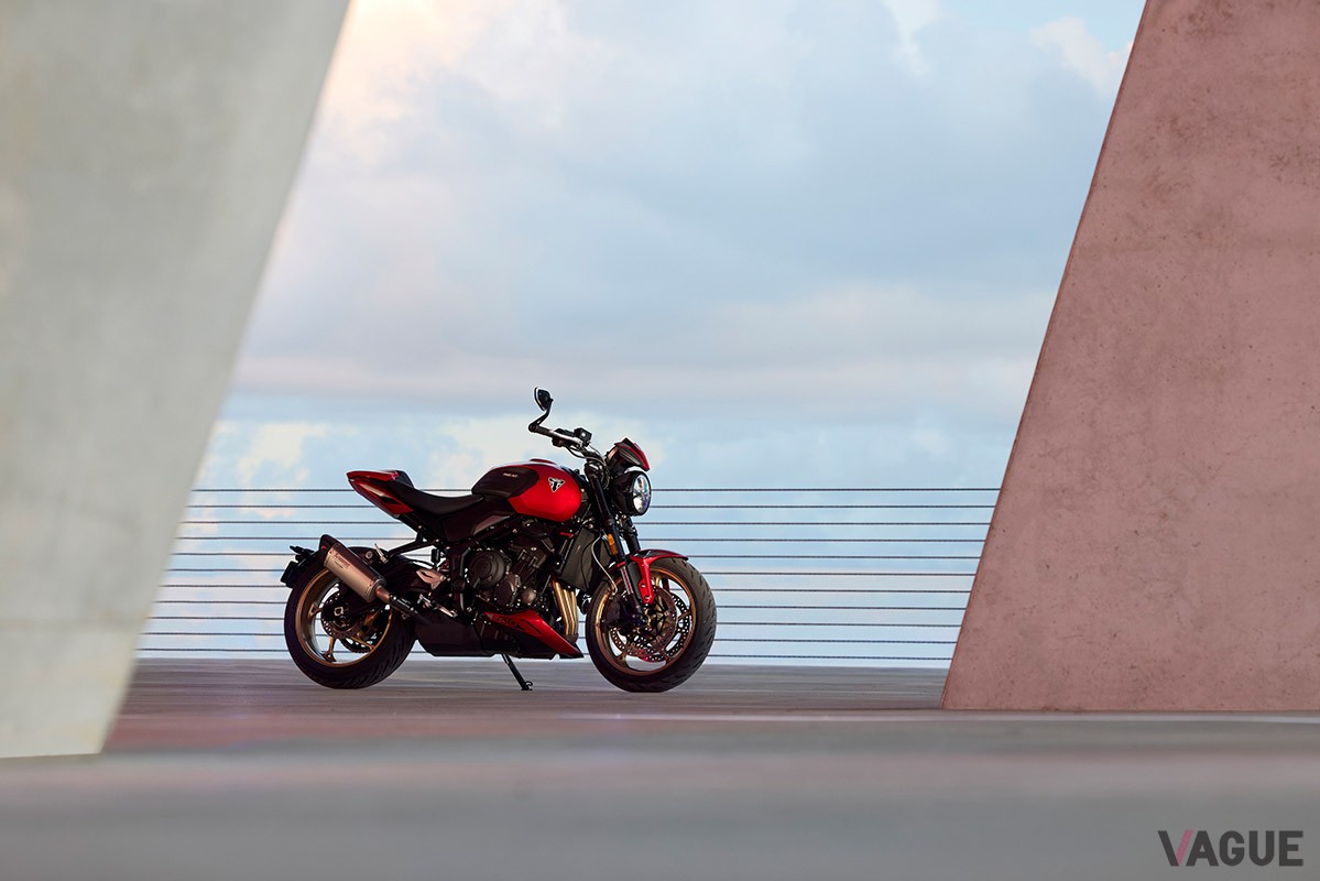 トライアンフの新型ロードスター「トライデント800」