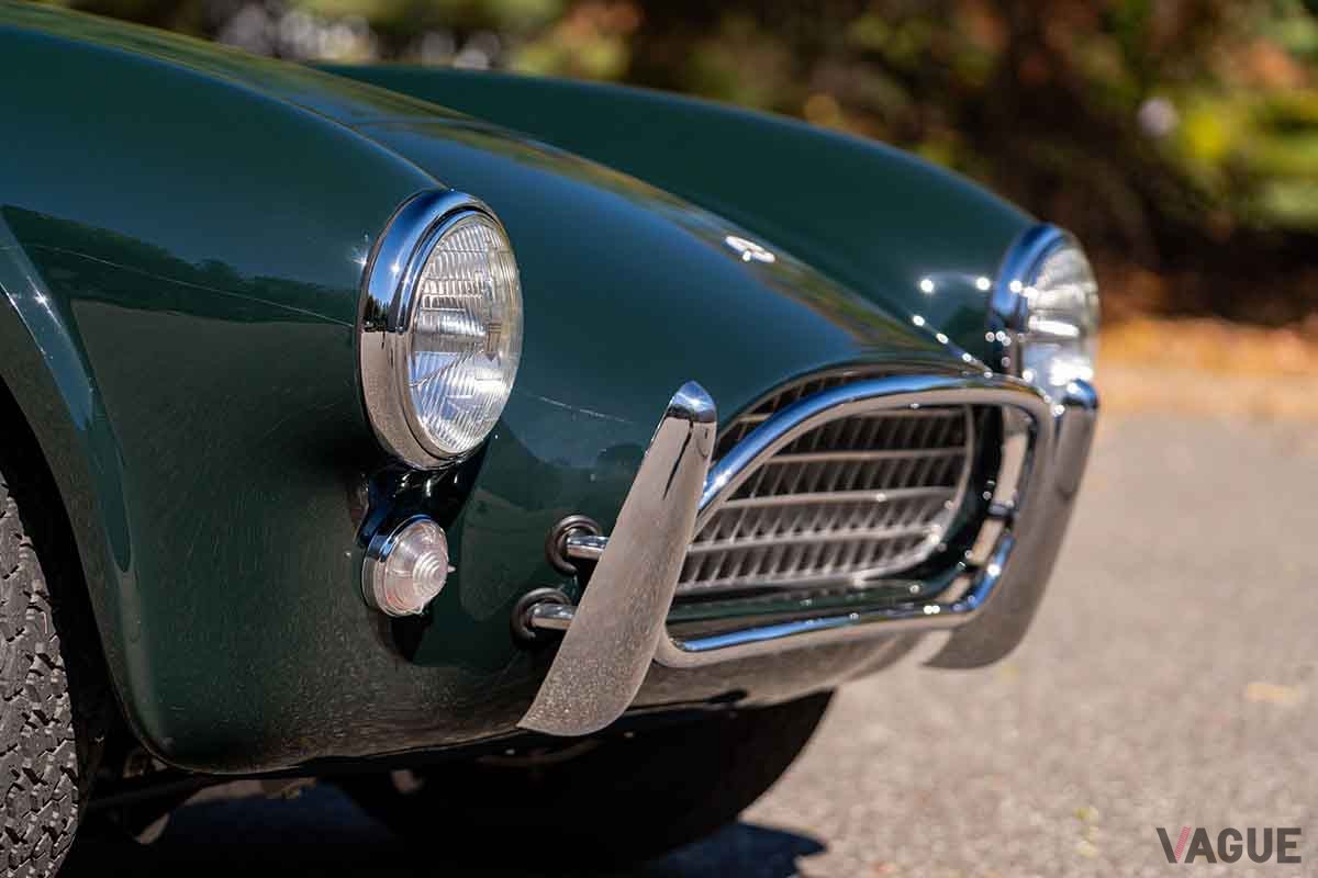 オークションに出品予定の1964年式シェルビー「289コブラ」Motorcar Studios(c)2025　Courtesy of RM Sotheby's