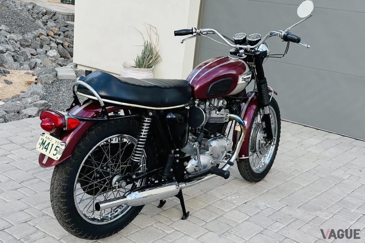 米国オンラインオークションに登場、落札された1970年式トライアンフ「ボンネビルT120R」