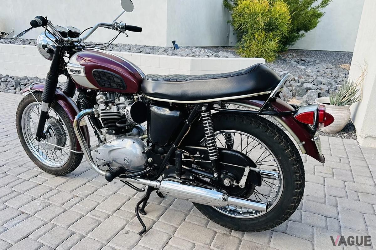 米国オンラインオークションに登場、落札された1970年式トライアンフ「ボンネビルT120R」