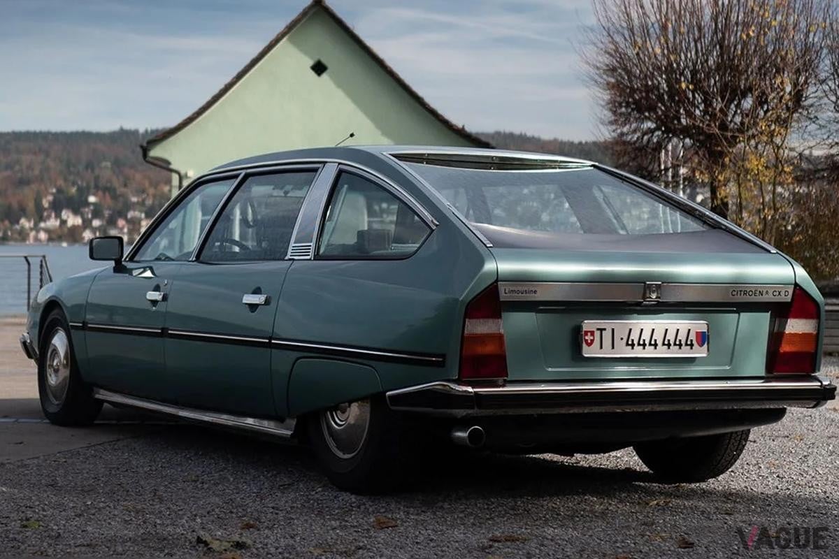オークションに登場、落札された1981年式シトロエン「CXリムジン」