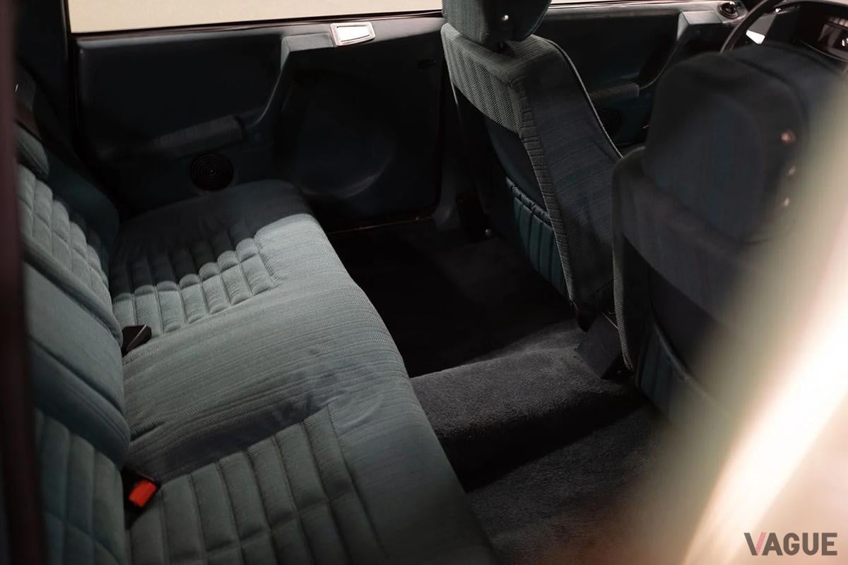 オークションに登場、落札された1981年式シトロエン「CXリムジン」