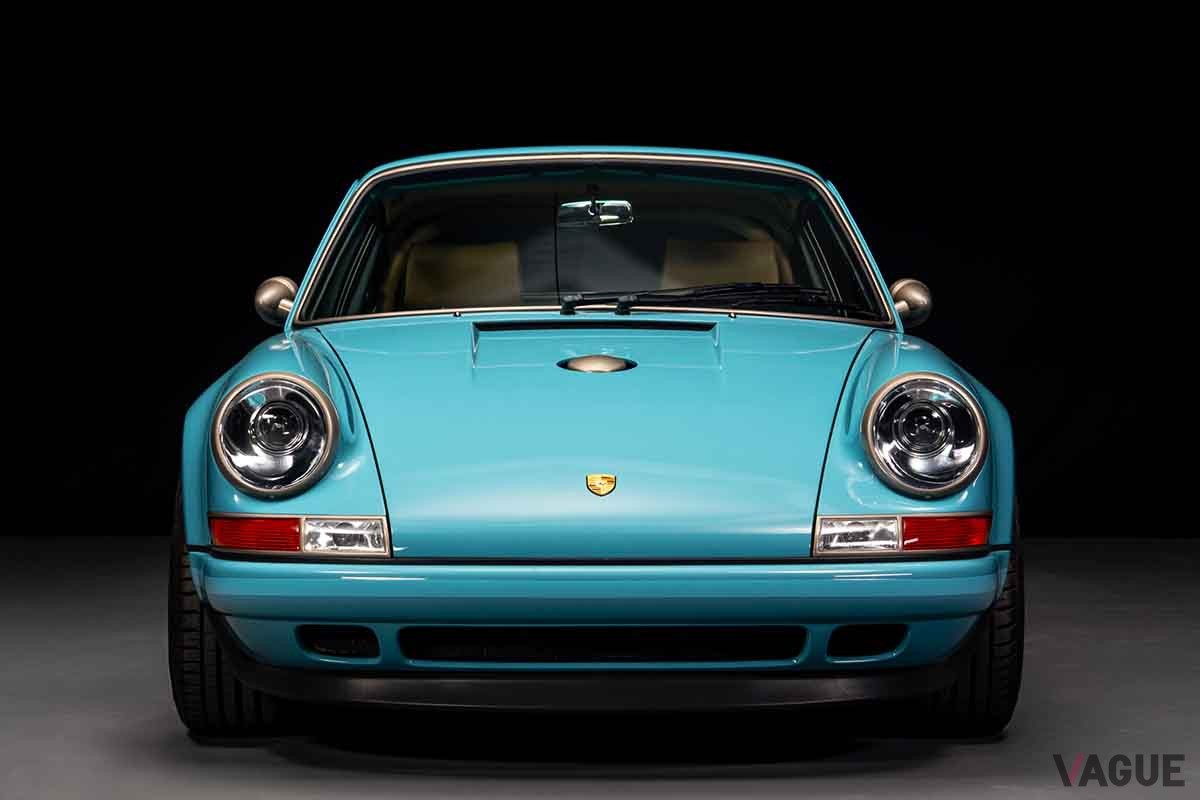 オークションに出品予定の、シンガーが再構築した1991年式ポルシェ「911」Abdulla Jaafari(c)2025 Courtesy of RM Sotheby's