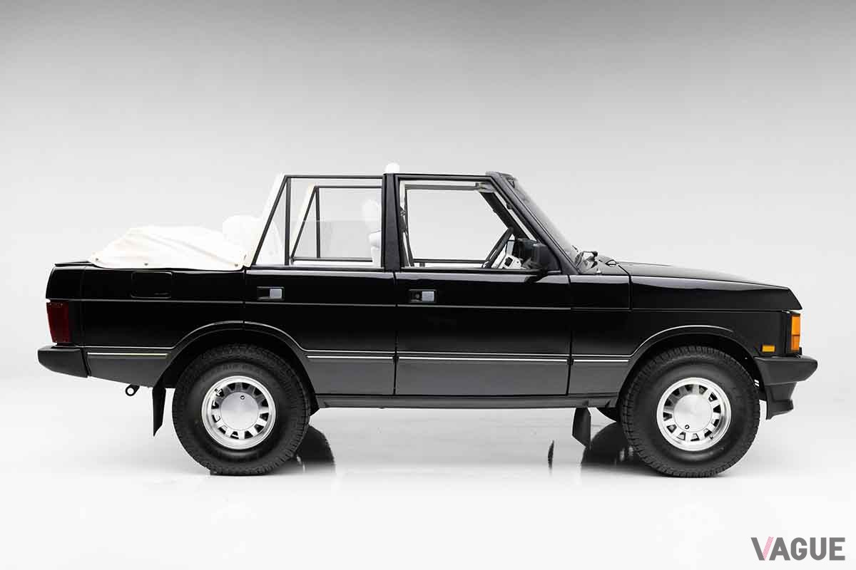 オークションに出品予定の1992年型のレンジローバー「シャモア」(c)2025 Courtesy of RM Sotheby's