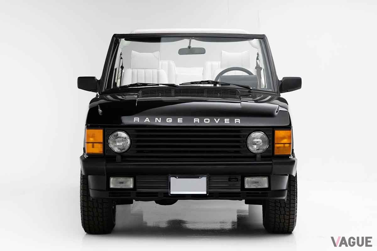 オークションに出品予定の1992年型のレンジローバー「シャモア」(c)2025 Courtesy of RM Sotheby's