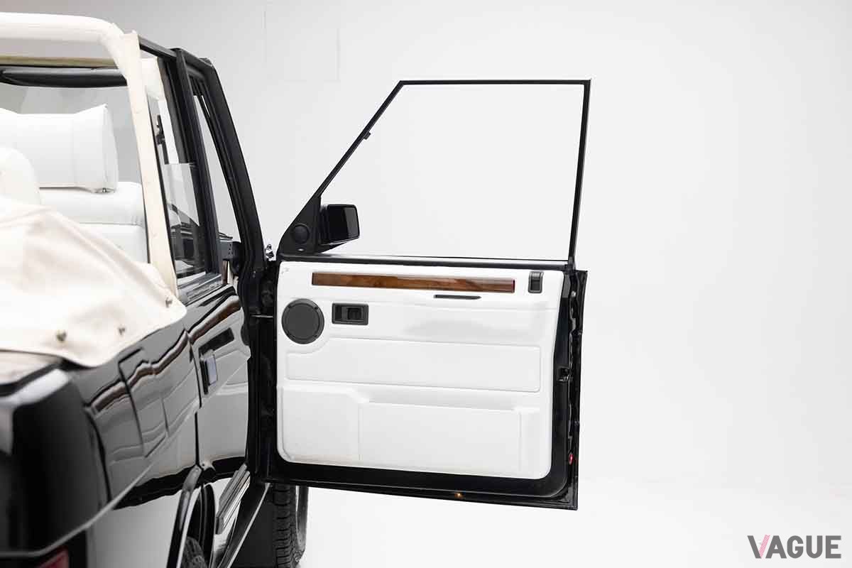 オークションに出品予定の1992年型のレンジローバー「シャモア」(c)2025 Courtesy of RM Sotheby's