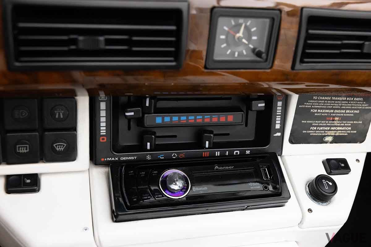 オークションに出品予定の1992年型のレンジローバー「シャモア」(c)2025 Courtesy of RM Sotheby's