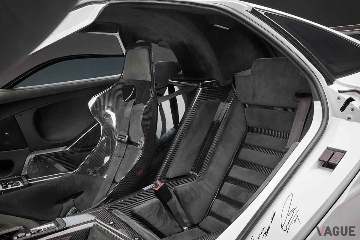 オークションに出品される予定の1994年式「マクラーレンF1」Sam Chick(c)2025 Courtesy of RM Sotheby's