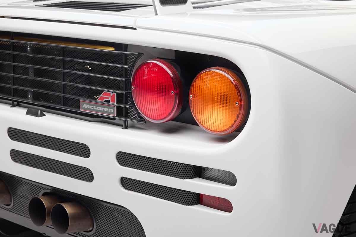 マジか！」ブルネイ王室に納車された31年前の“3人乗りスーパーカー”が