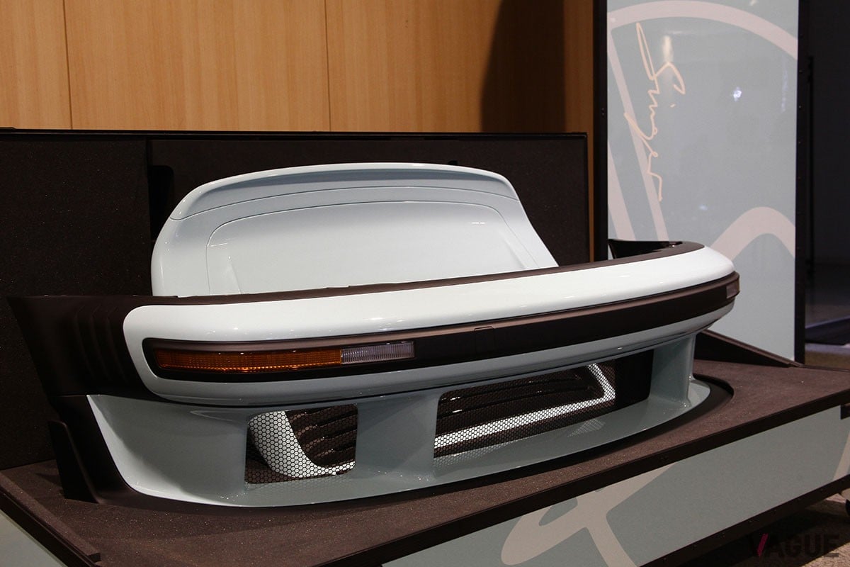 シンガー・ヴィークル・デザインが手がけた「ポルシェ911カレラクーペ リイマジンド バイ シンガー」