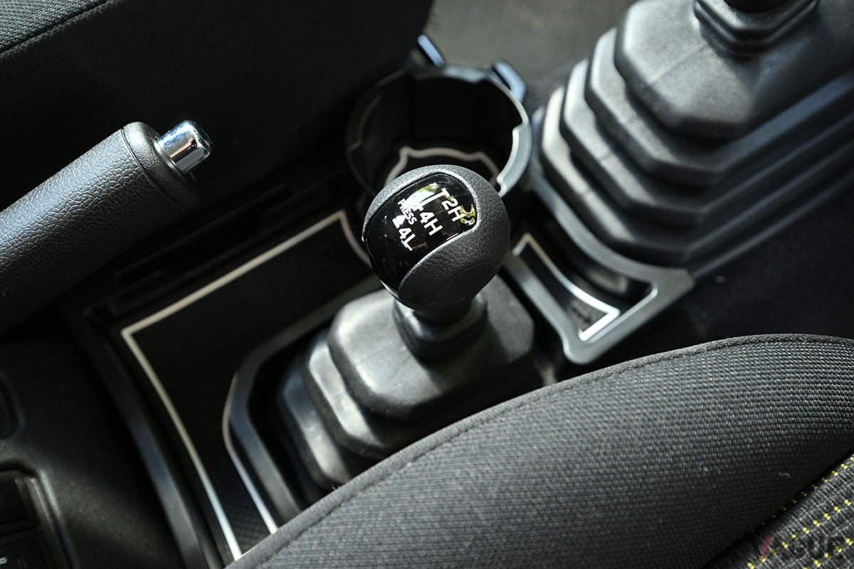 スズキ「ジムニーノマド」