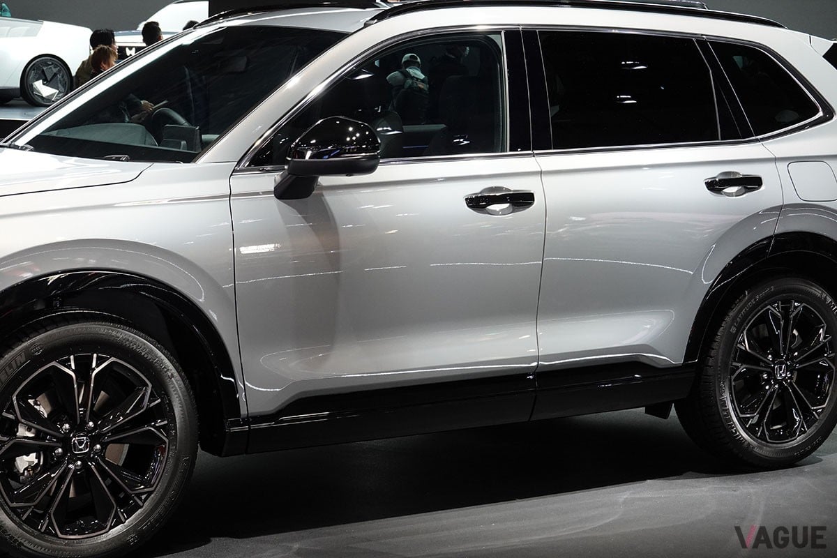 今冬、発売予定のホンダ新型「CR-V e：HEV RS ブラックエディション」