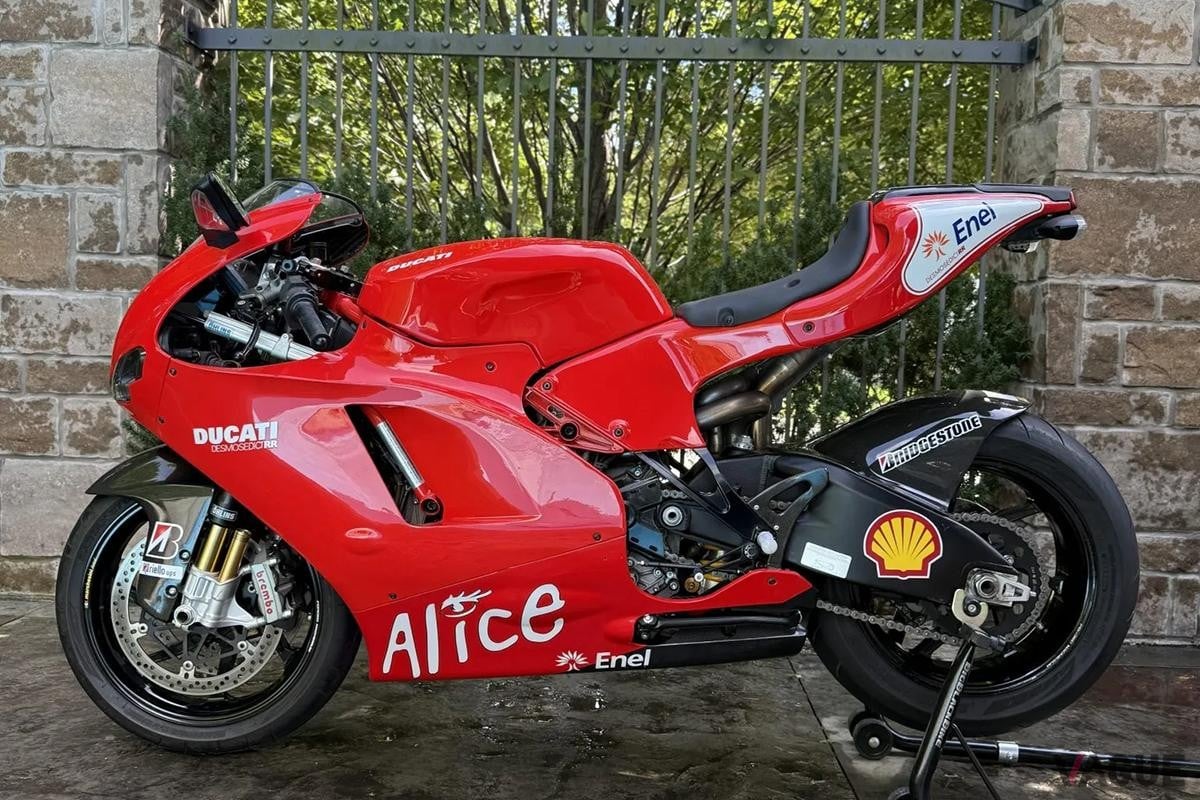 米国オークションに出品、落札された2008年式ドゥカティ「デスモセディチRR」