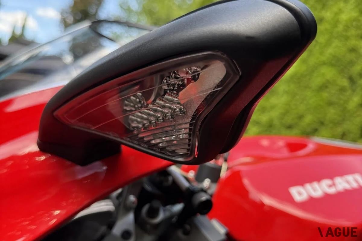 米国オークションに出品、落札された2008年式ドゥカティ「デスモセディチRR」