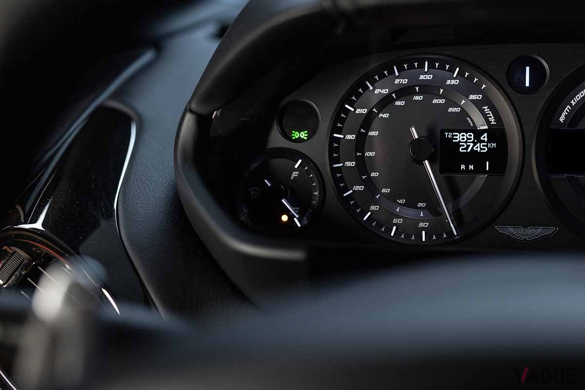 オークションに出品される予定の2010年式アストンマーティン「One−77」Neil Fraser(c)2025 Courtesy of RM Sotheby's
