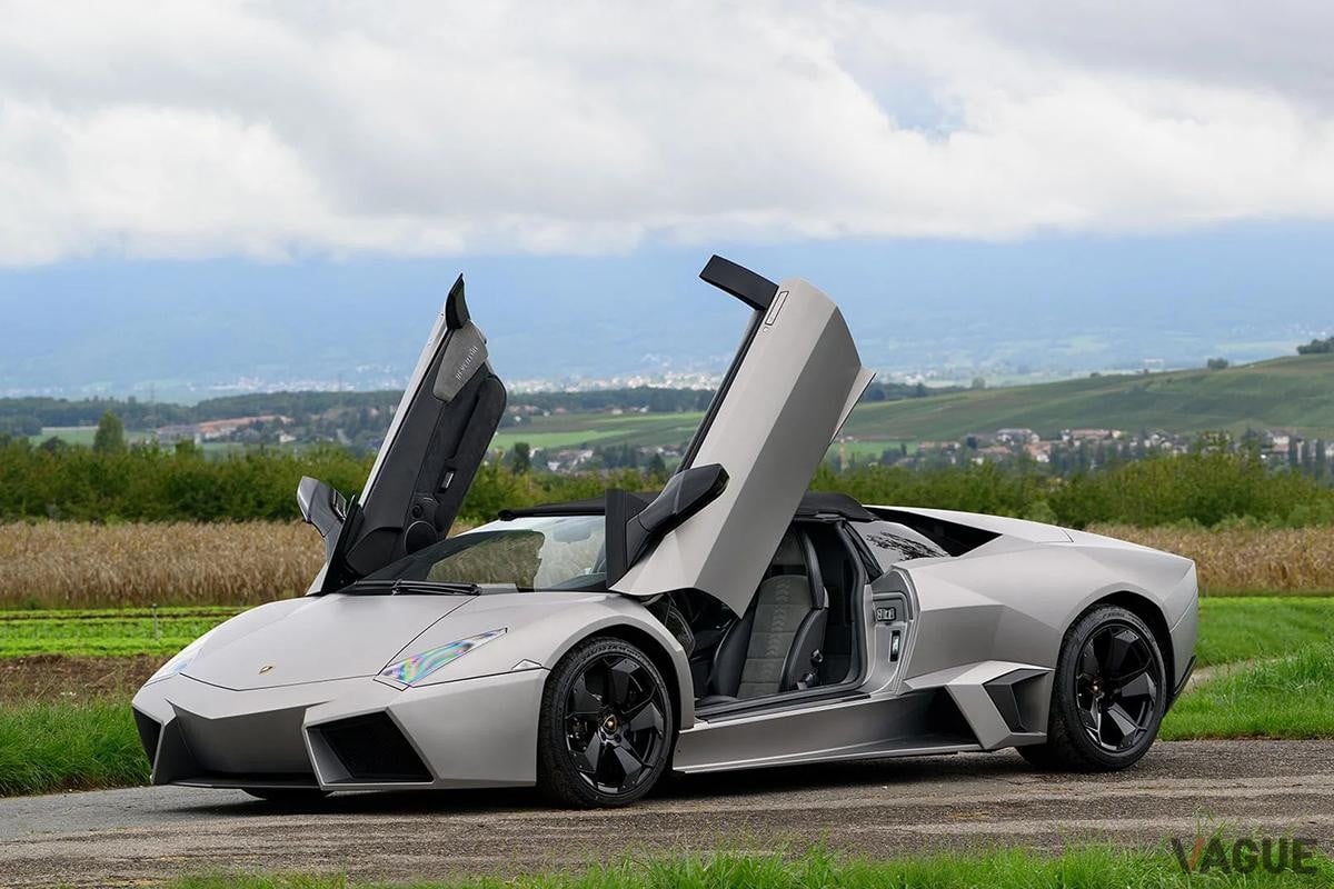 世界限定15台 15年前の特別な「ランボルギーニ」が高値で落札 オープン