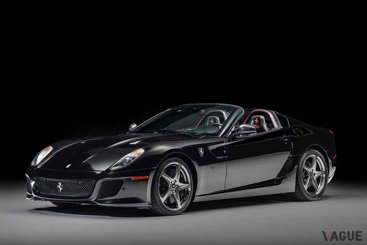 オークションに出品予定の2011年式フェラーリ「SAアペルタ」Abdulla Jaafari(c)2025 Courtesy of RM Sotheby's