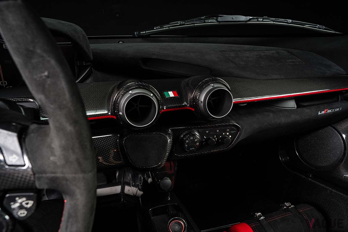 オークションに出品予定の2014年式フェラーリ「ラ・フェラーリ」Abdulla Jaafari(c)2025 Courtesy of RM Sotheby's