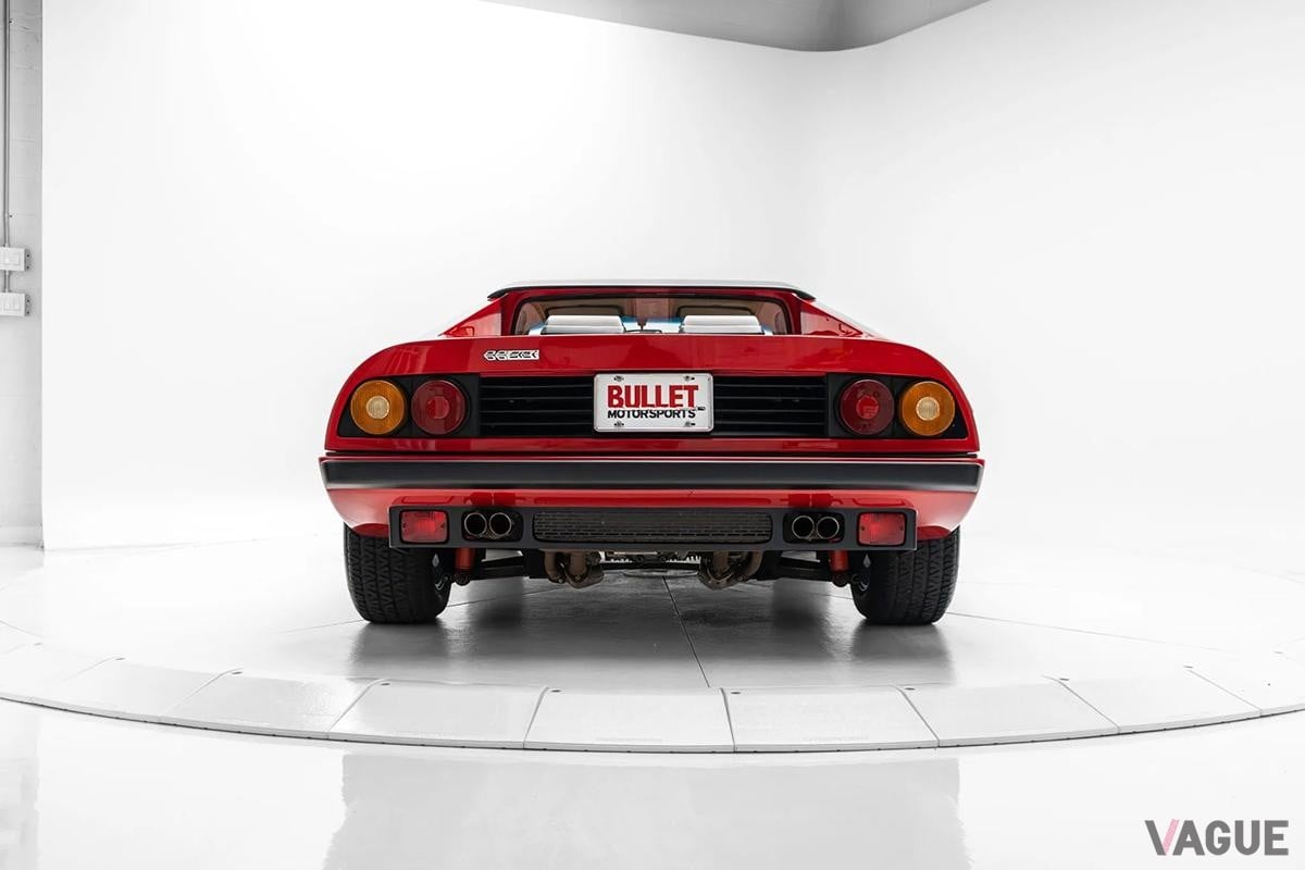 米国オークションサイトに出品、落札された1984年式フェラーリ「512BBi」