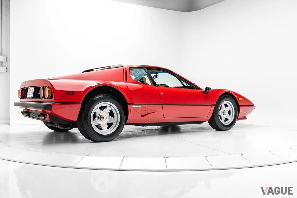 米国オークションサイトに出品、落札された1984年式フェラーリ「512BBi」