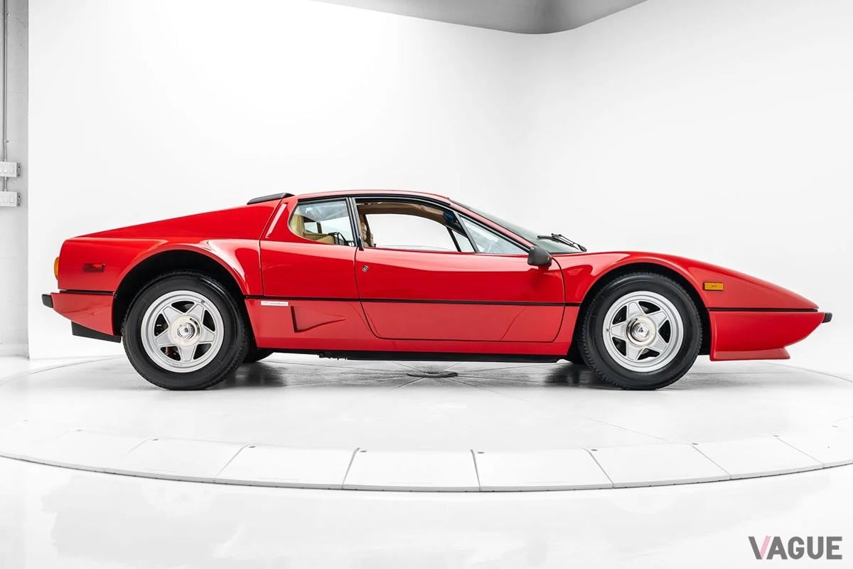 米国オークションサイトに出品、落札された1984年式フェラーリ「512BBi」