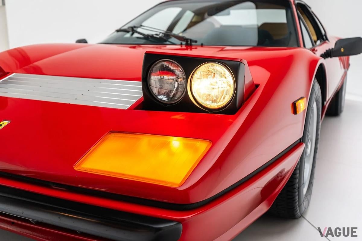 米国オークションサイトに出品、落札された1984年式フェラーリ「512BBi」