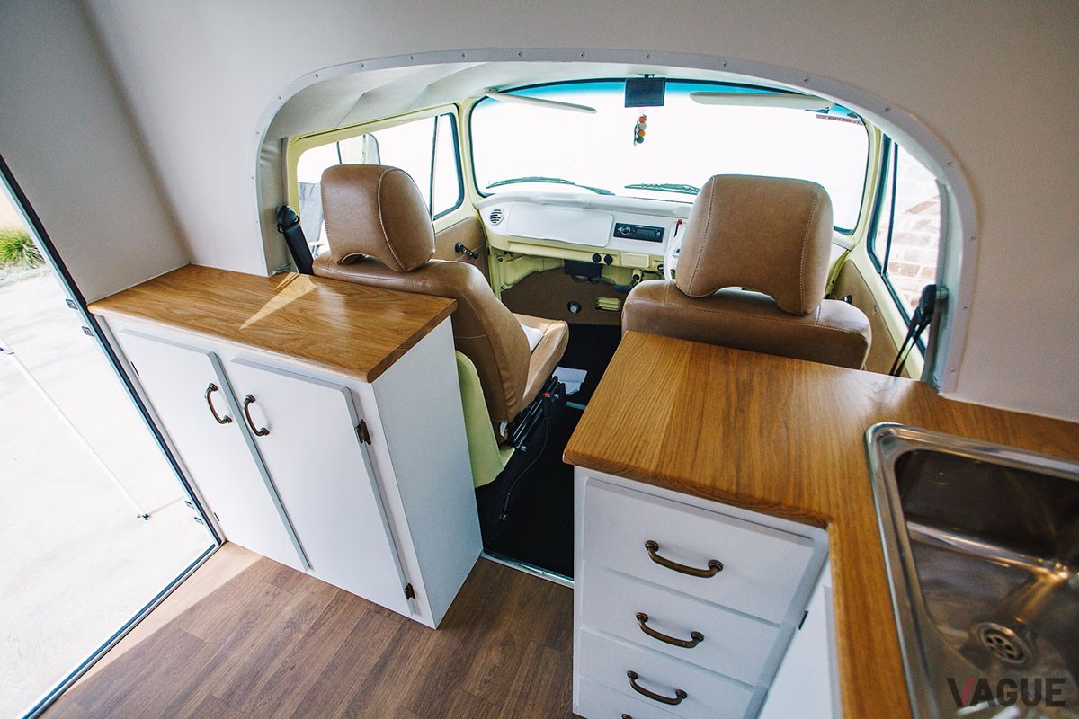 オンラインオークションで落札された1975年式VW「タイプ2モーターホーム」