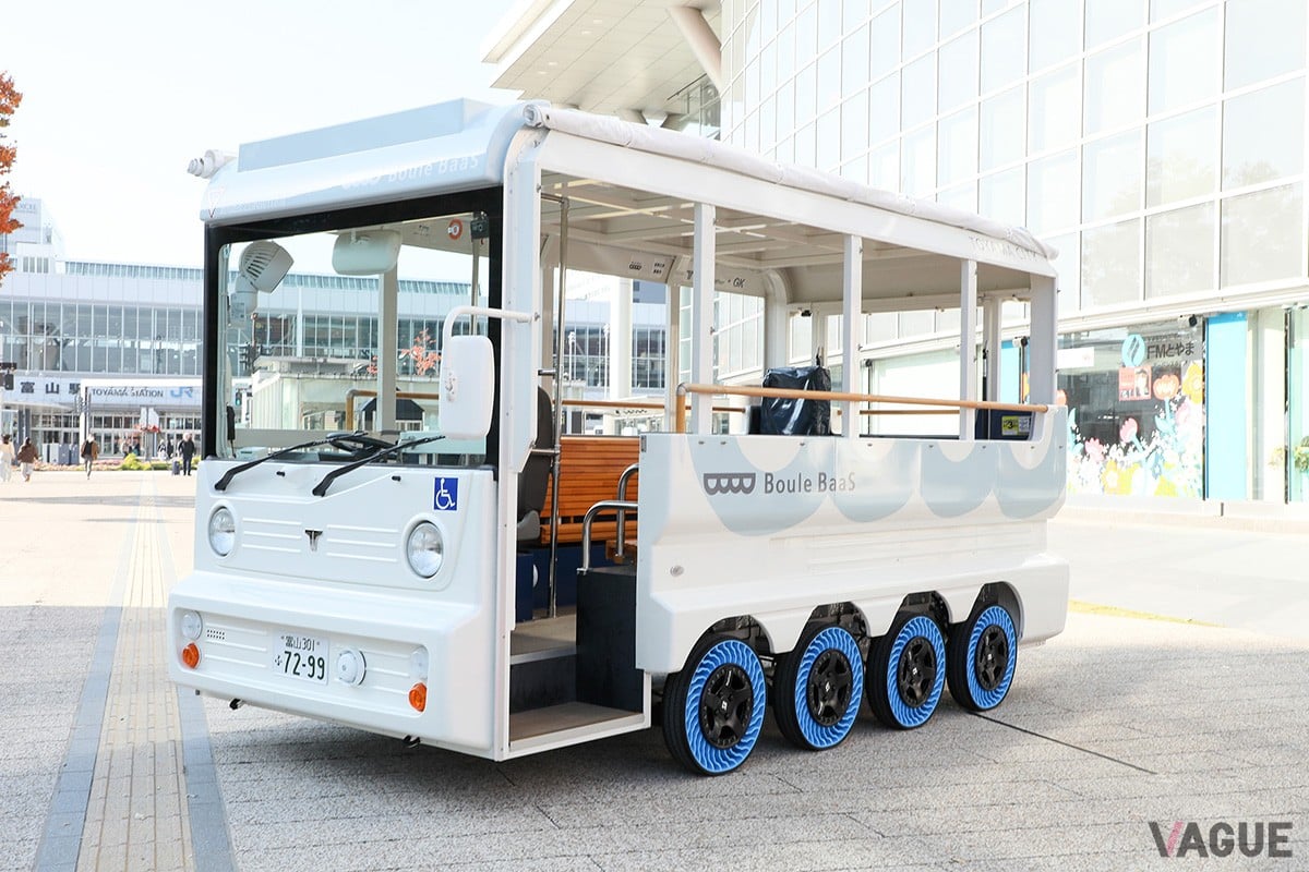 富山市が運営するグリーンスローモビリティ「BouleBaaS（ブールバース）」
