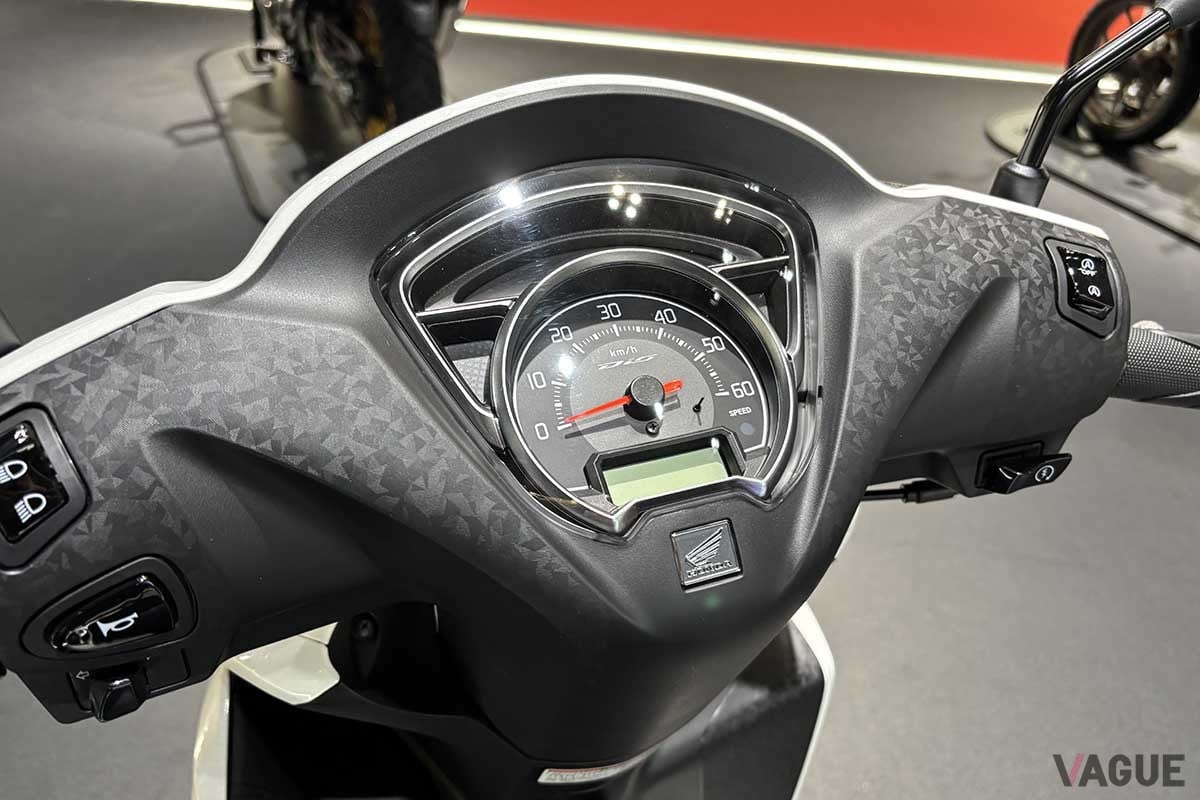 ジャパンモビリティショー2025ホンダブースで展示されたホンダ新型「ディオ110ライト」