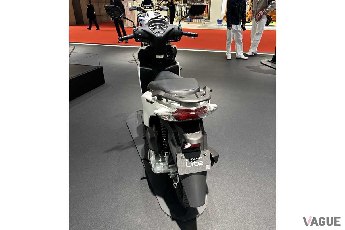 ジャパンモビリティショー2025ホンダブースで展示されたホンダ新型「ディオ110ライト」