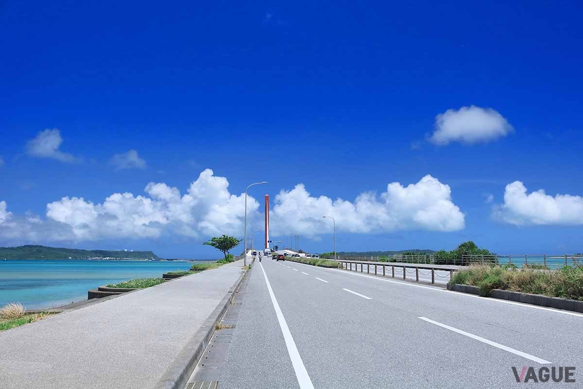 こころが洗われるよね…“本土”じゃこういった景色は絶対味わえない！ 沖縄でレンタカーを借りたら必ず行きたい「絶景道路」3選