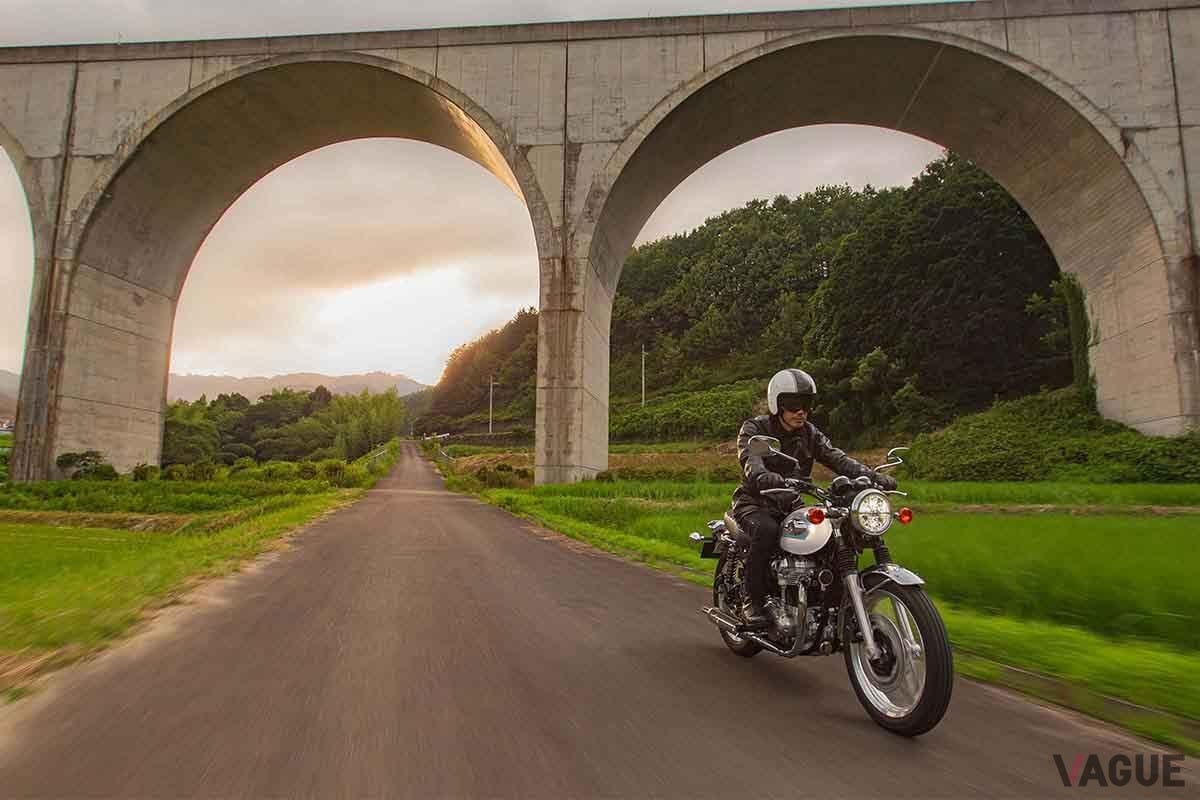 カワサキ「W800」