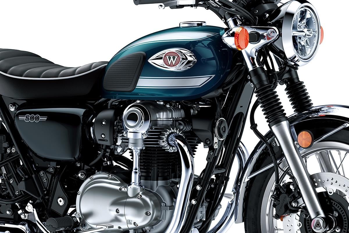 カワサキ「W800」