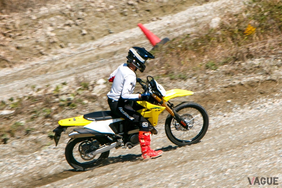 スズキ「DR-Z4S」