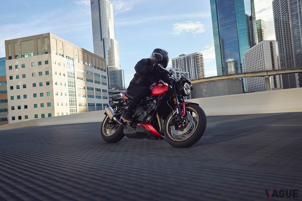 トライアンフの新型ロードスター「トライデント800」
