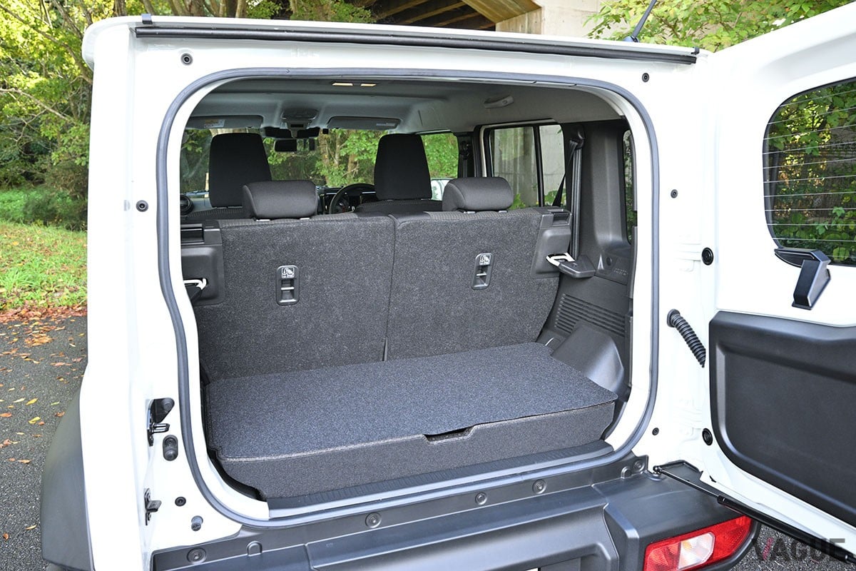 スズキ「ジムニーノマド」