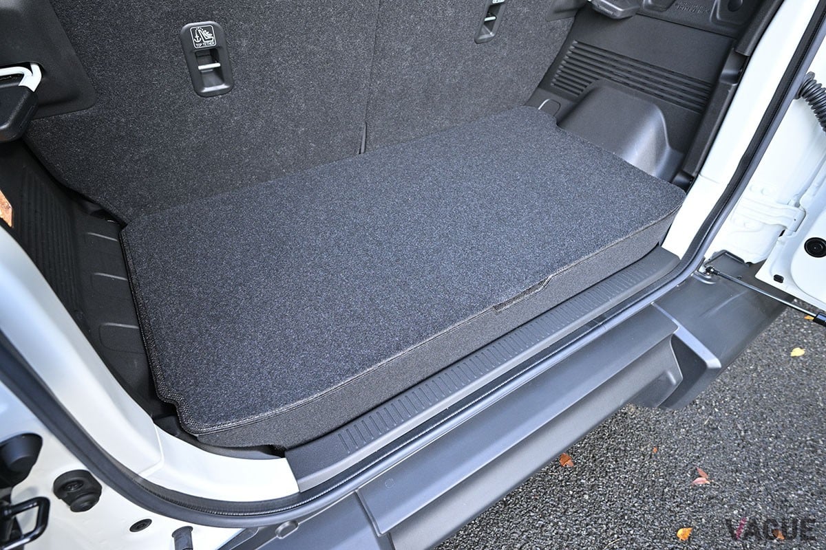 スズキ「ジムニーノマド」