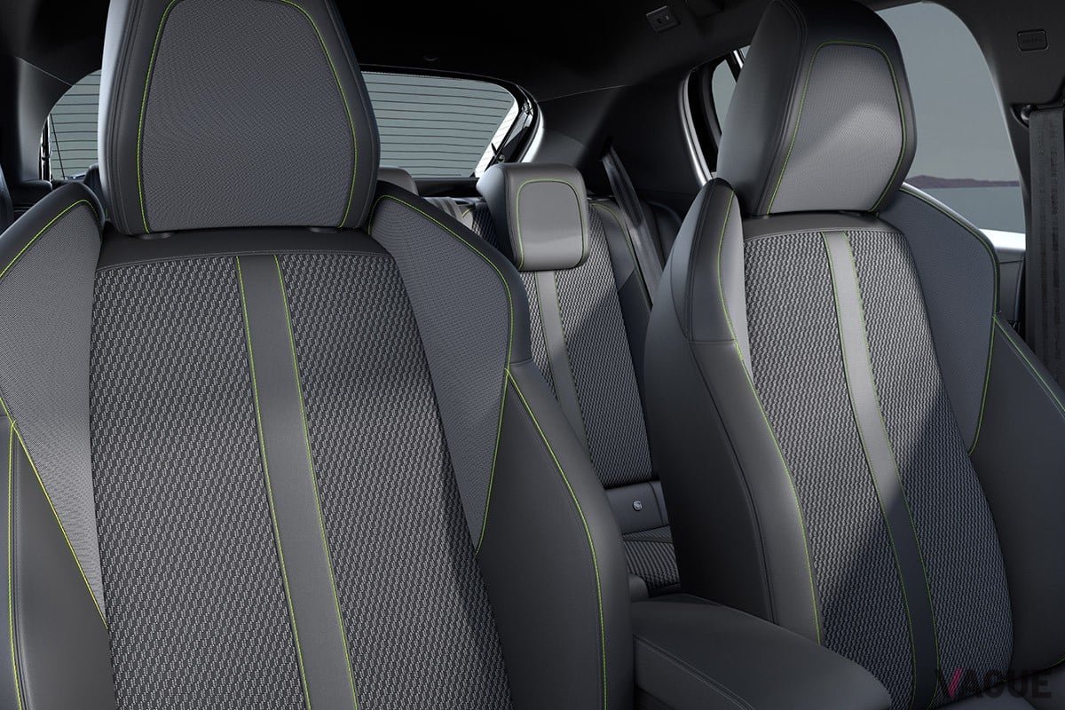 プジョー新型「208GTハイブリッド」のインテリア