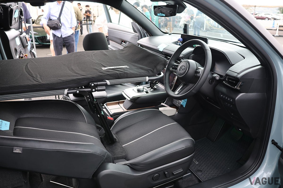 車中泊仕様のマツダ「MX-30」