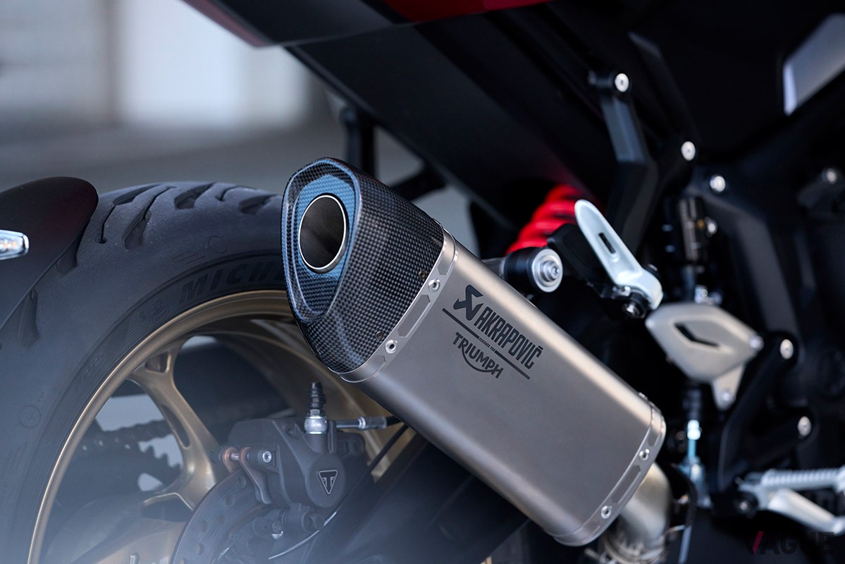 トライアンフの新型ロードスター「トライデント800」