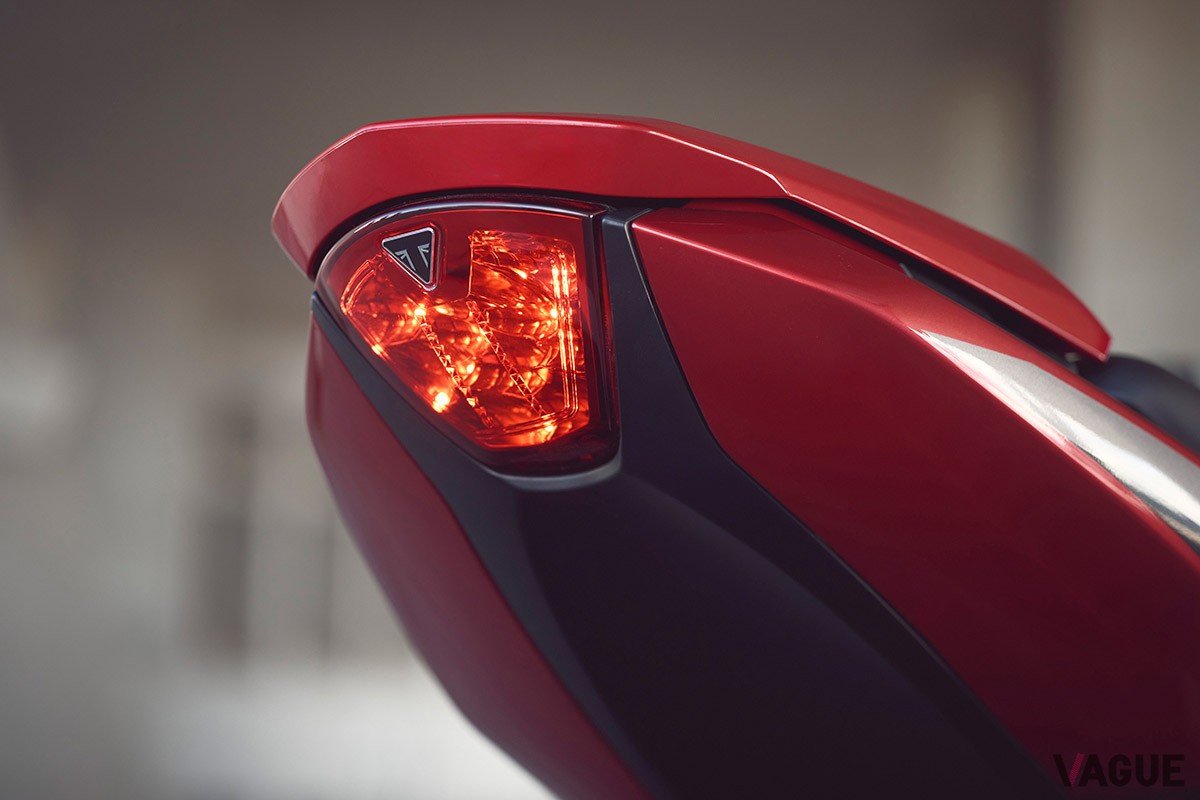 トライアンフの新型ロードスター「トライデント800」