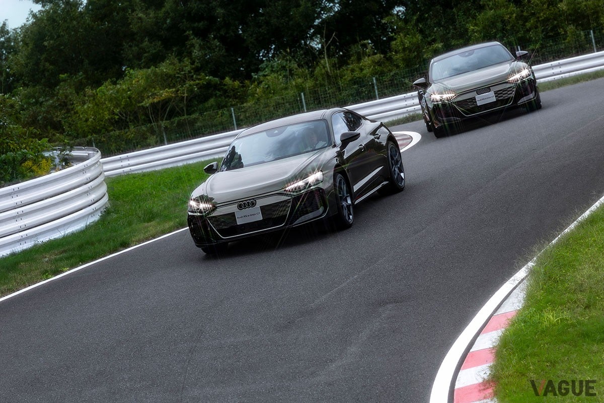 アウディ主催のイベント「Audi e-tron GT Dynamic Driving Experience」のワンシーン