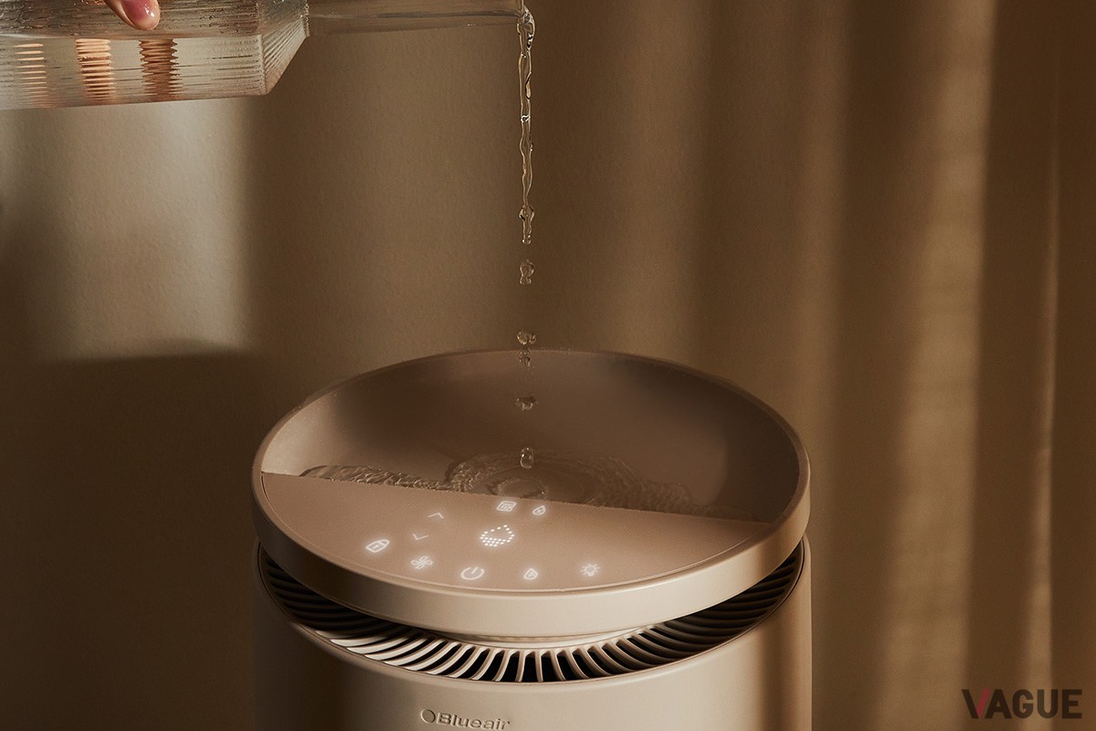 本体上部からの給水とタンク取り外しの両方に対応した2WAY給水システムを採用。使う場所やライフスタイルに合わせて選択できる