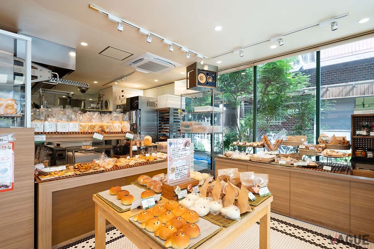 この日は、くまぱんとしろくまぱんの2種類を販売。来店したお客さんのほとんどが買っていく
