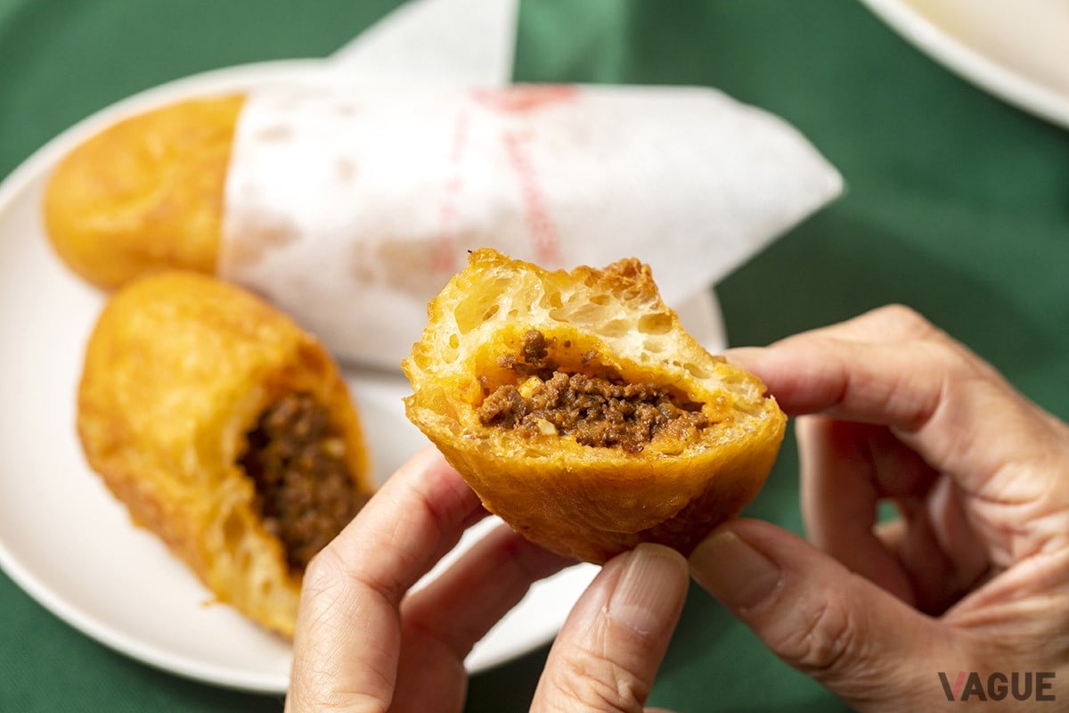 トロふわのロールキャベツに揚げたてハフハフなピロシキも！ 「ロシヤ料理 ラルース」で食べたい珠玉の3品【何度でも行きたい町洋食＃12】