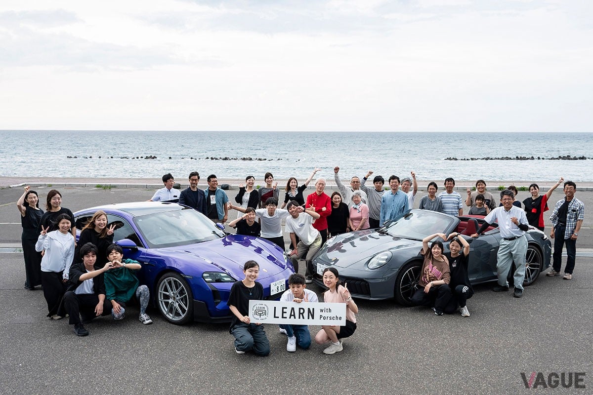 「LEARN with Porsche」2025年の「サマープログラム」。サポートしてくれた地元の人々も交えて記念撮影