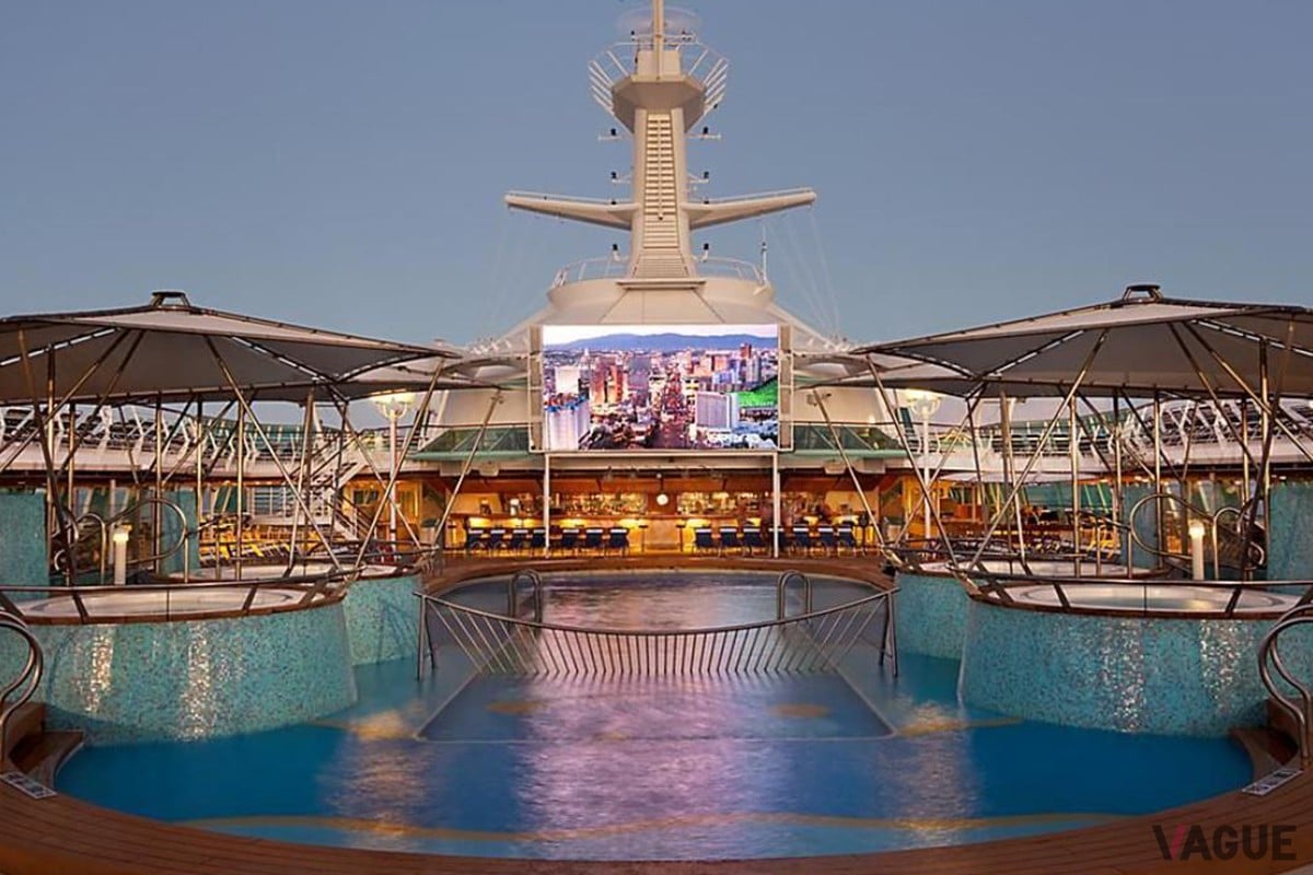 屋外ムービースクリーン