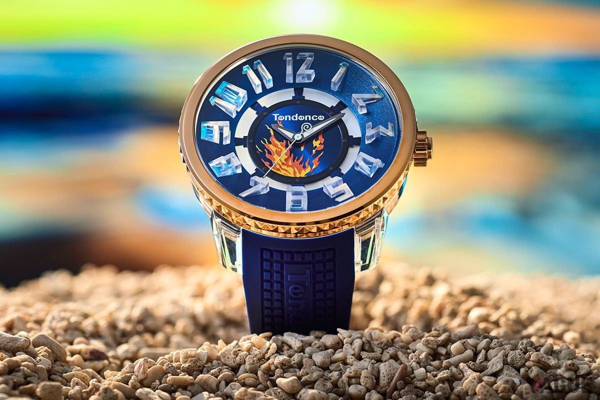 サンジの必殺技“悪魔風脚（ディアブルジャンブ）”の軌跡をダイヤルに表現したサンジモデル